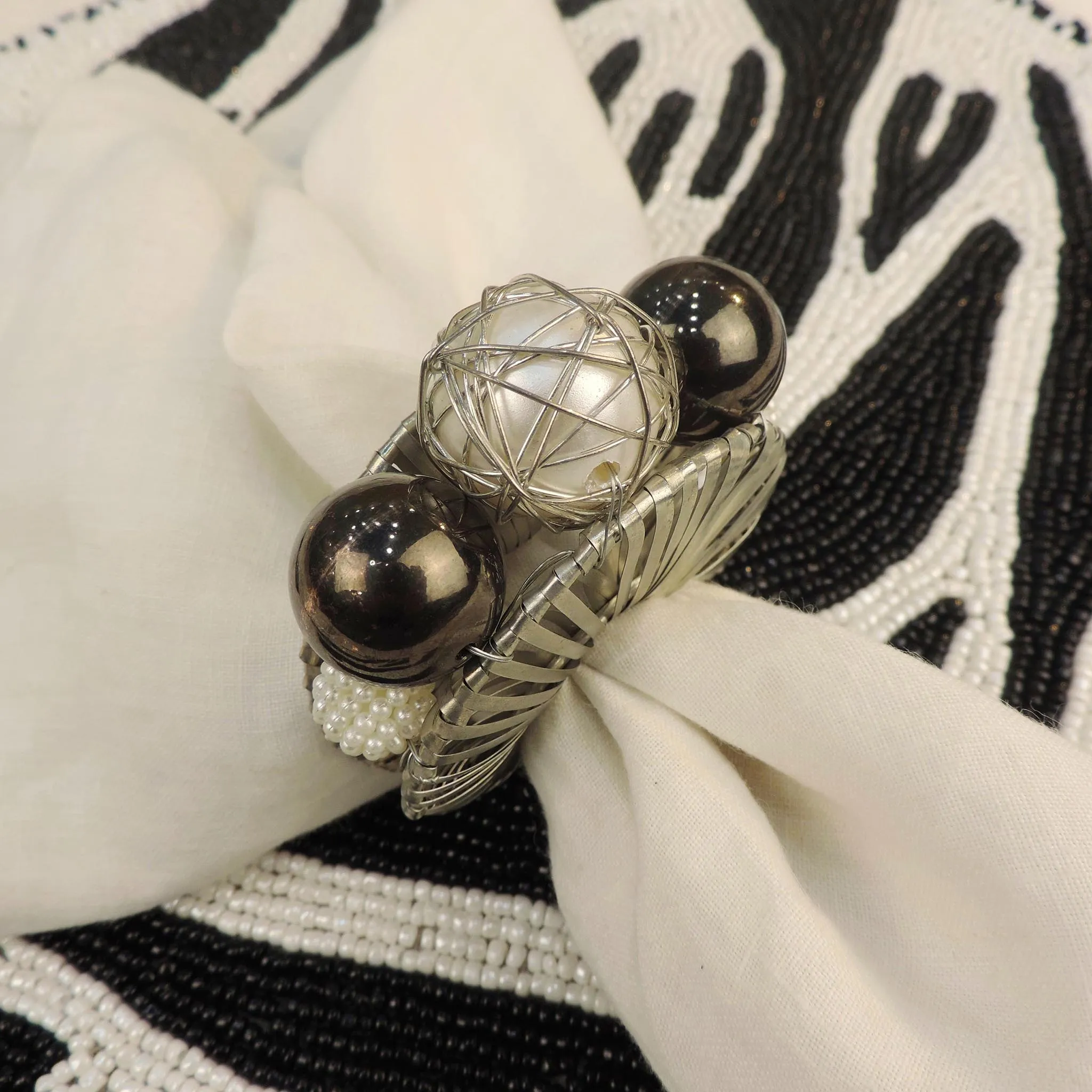 Pearl Bead Napkin Ring in Silver & Cream, Set of 4